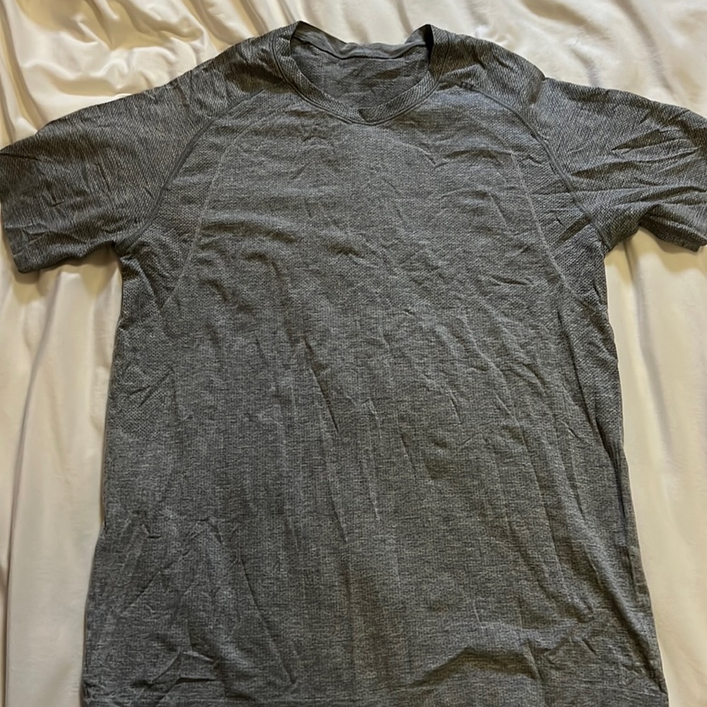 Mens lulu lemon grey tshirt